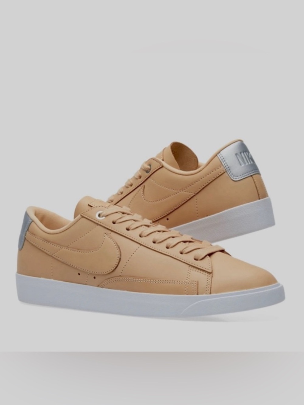 NIKE BLAZER LOW SE PREMIUM W/Vachetta Tan & White-Brand New With Box & Receipt